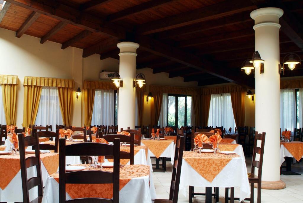 Hotel Fortezza Arborea Ngoại thất bức ảnh